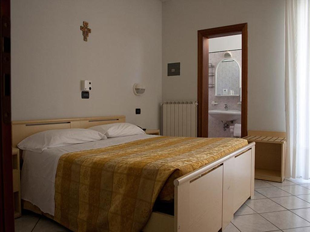 Hotel Monica Chianciano Terme Habitación foto